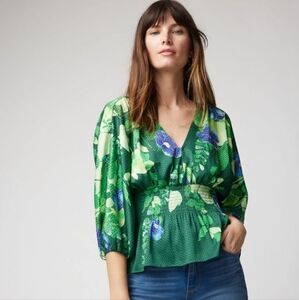 new with tags white house black market smocked waist kimono sleeve blouse